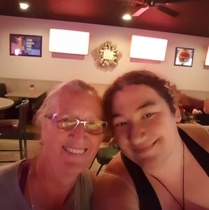 Meet your Posher, Liz